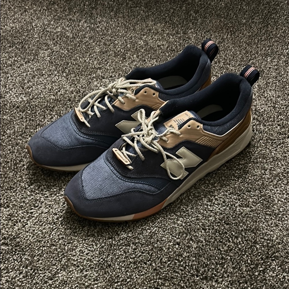 New Balance Sneakers